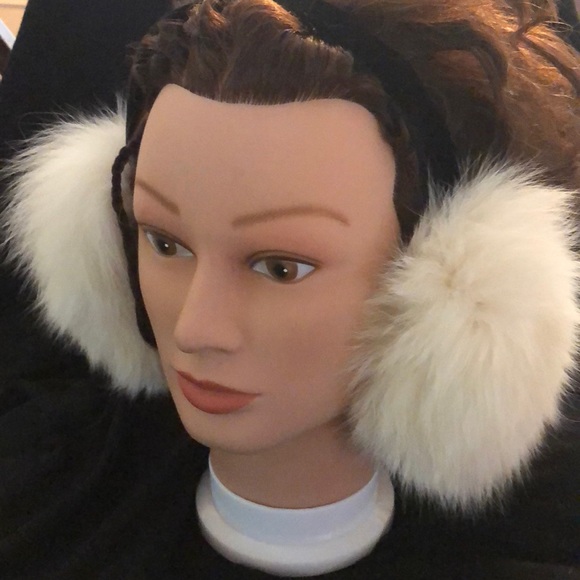 Accessories - Silver fox earmuffs